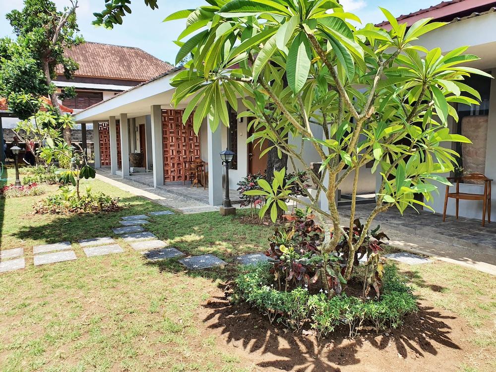 Sanur Agung Hotel Buitenkant foto