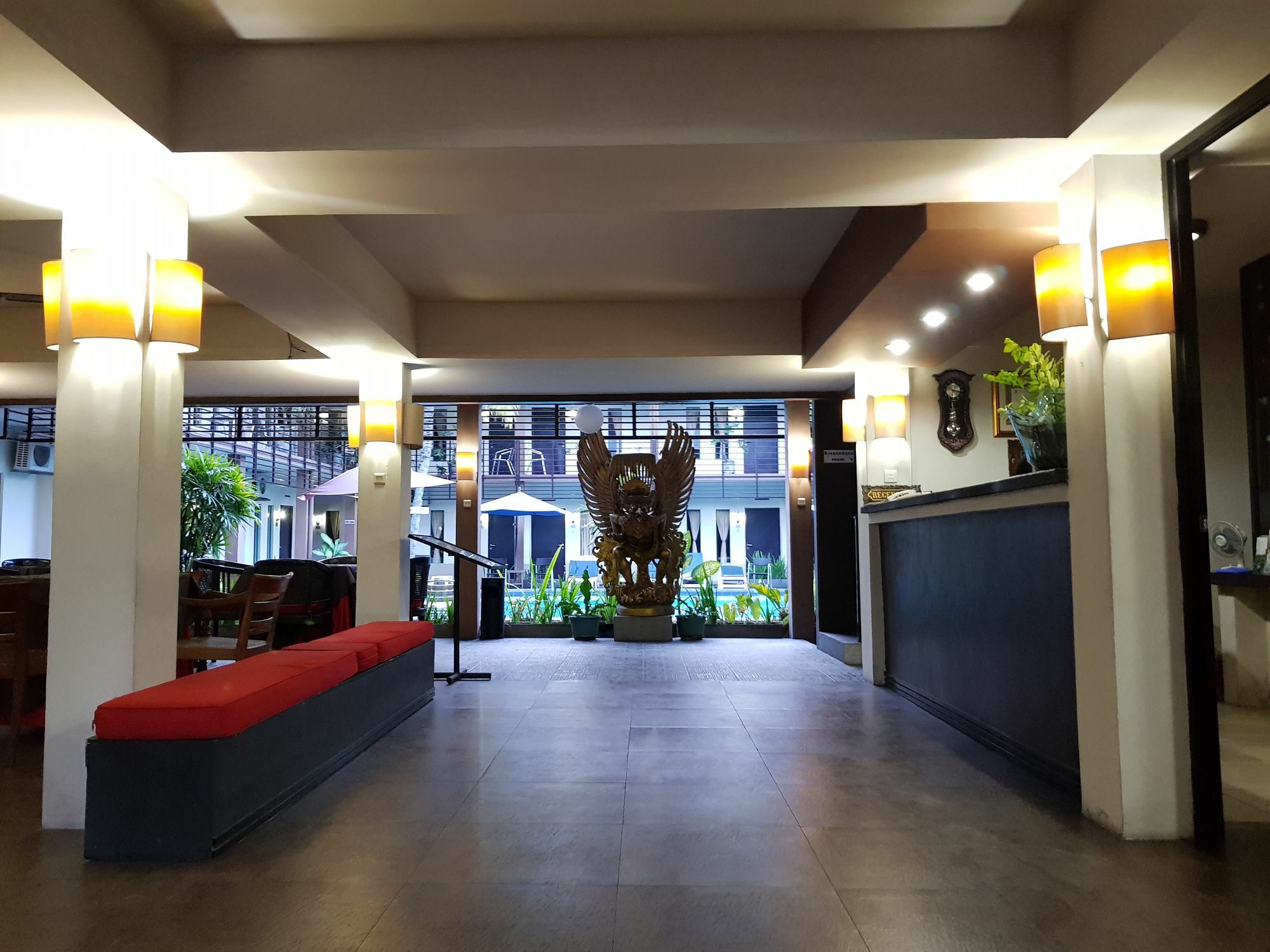 Sanur Agung Hotel Buitenkant foto