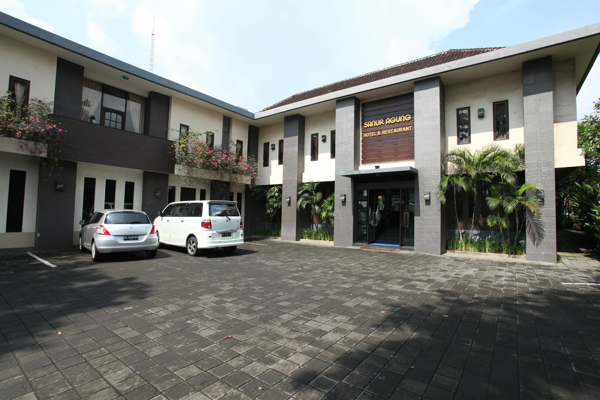 Sanur Agung Hotel Buitenkant foto